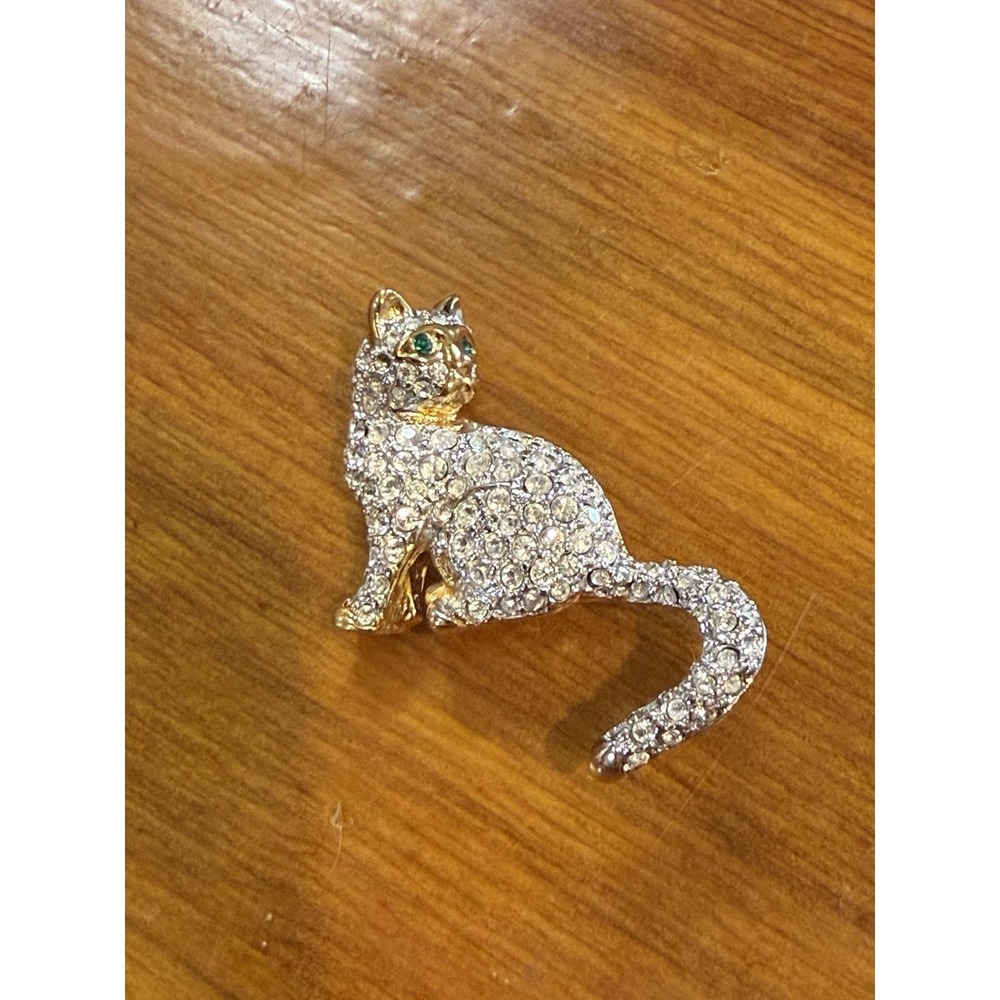 SWAROVSKI Crystal Rhinestone Cat‎ Pin Brooch Clear Pave Green Eyes Swan Logo Vtg